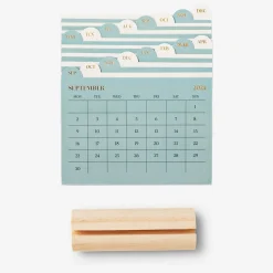 Discount Flying Tiger Tischkalender mit Holzhalterung - Englisch